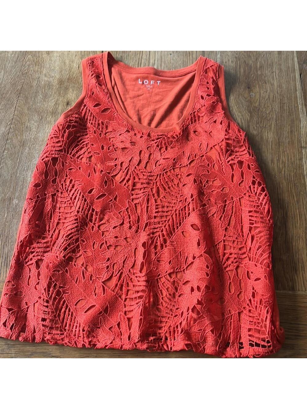 LOFT Palm Lace Relaxed Scoop Neck Tank Size M